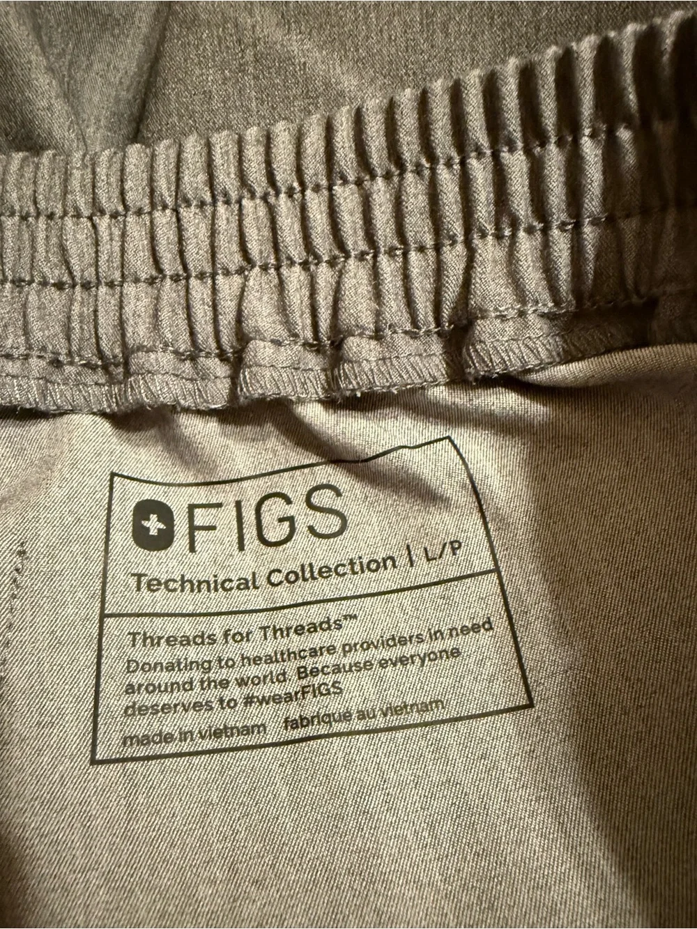 FIGS High Waisted Yola Gray Skinny Scrub Pants Sz L Medical Dental Unisex